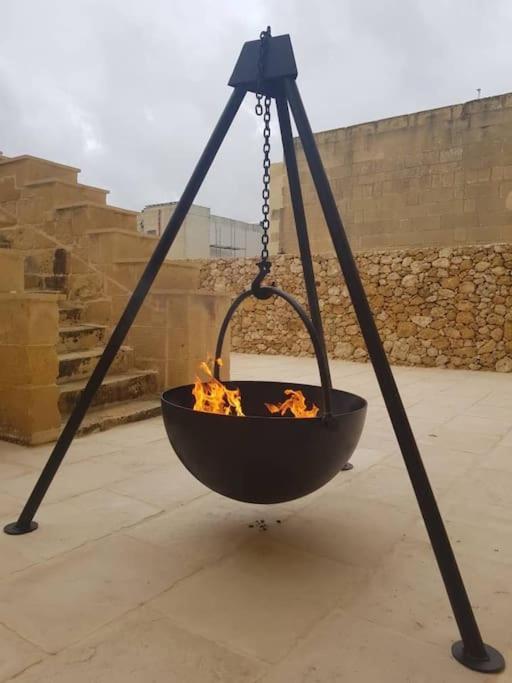 Farmhouse Villa With Large Pool And Garden In Gozo ガルブ エクステリア 写真