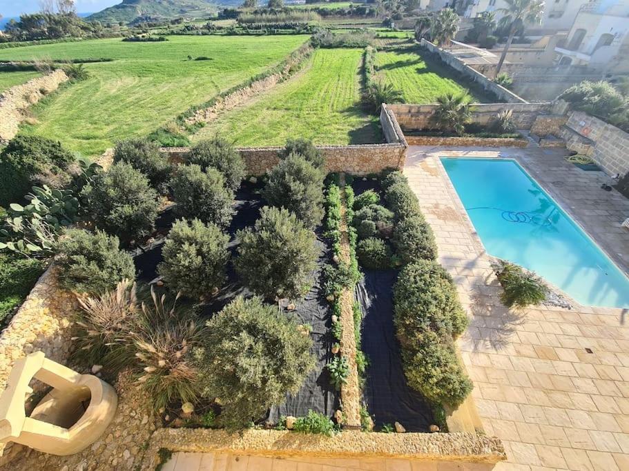 Farmhouse Villa With Large Pool And Garden In Gozo ガルブ エクステリア 写真