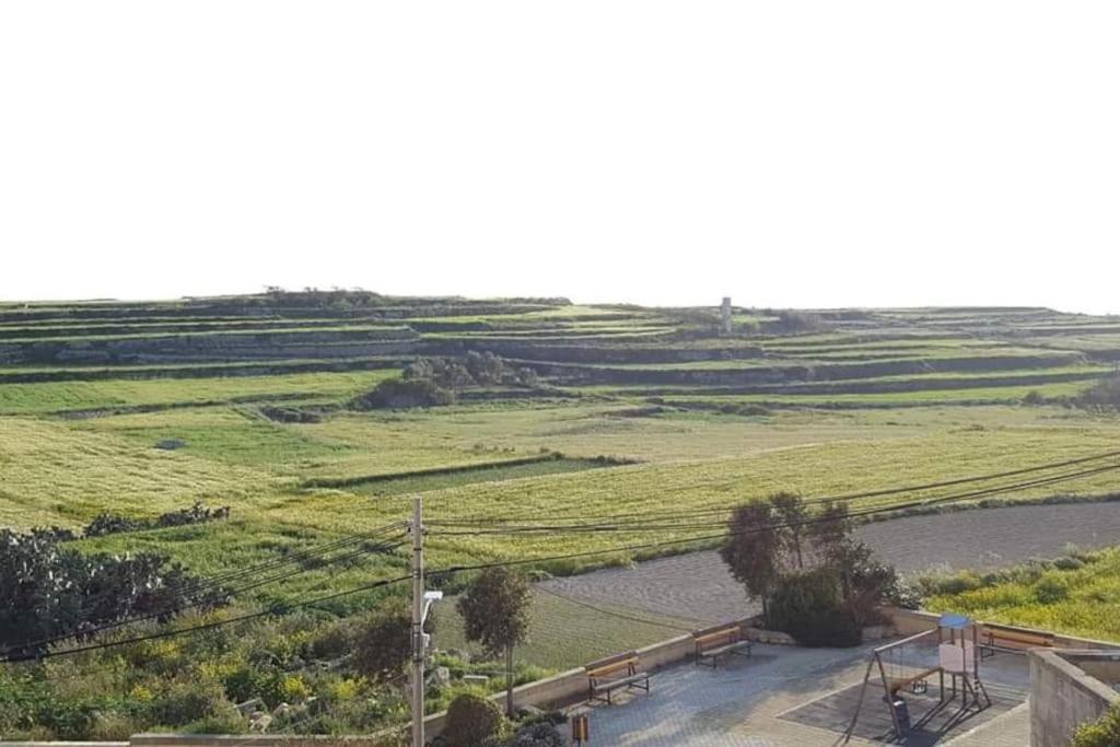 Farmhouse Villa With Large Pool And Garden In Gozo ガルブ エクステリア 写真