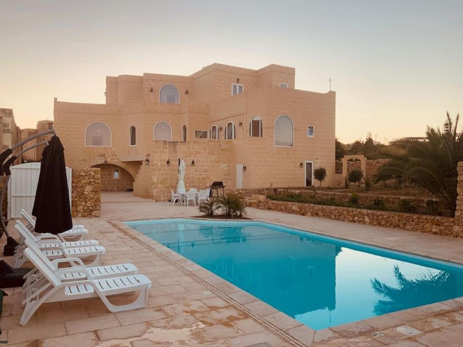 Farmhouse Villa With Large Pool And Garden In Gozo ガルブ エクステリア 写真