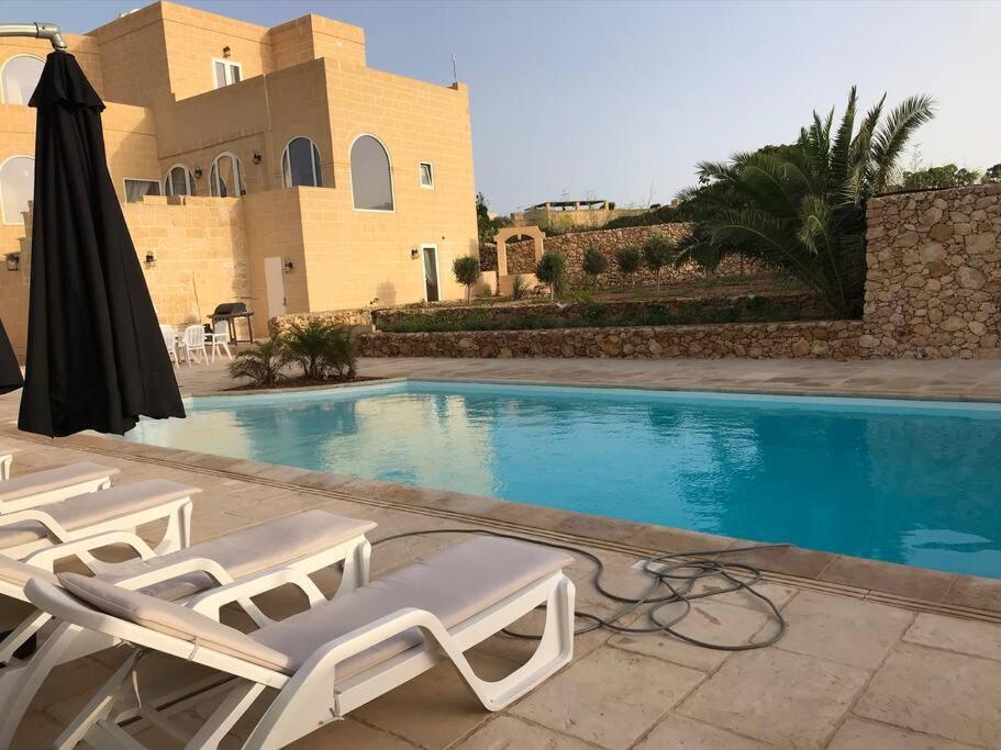 Farmhouse Villa With Large Pool And Garden In Gozo ガルブ エクステリア 写真