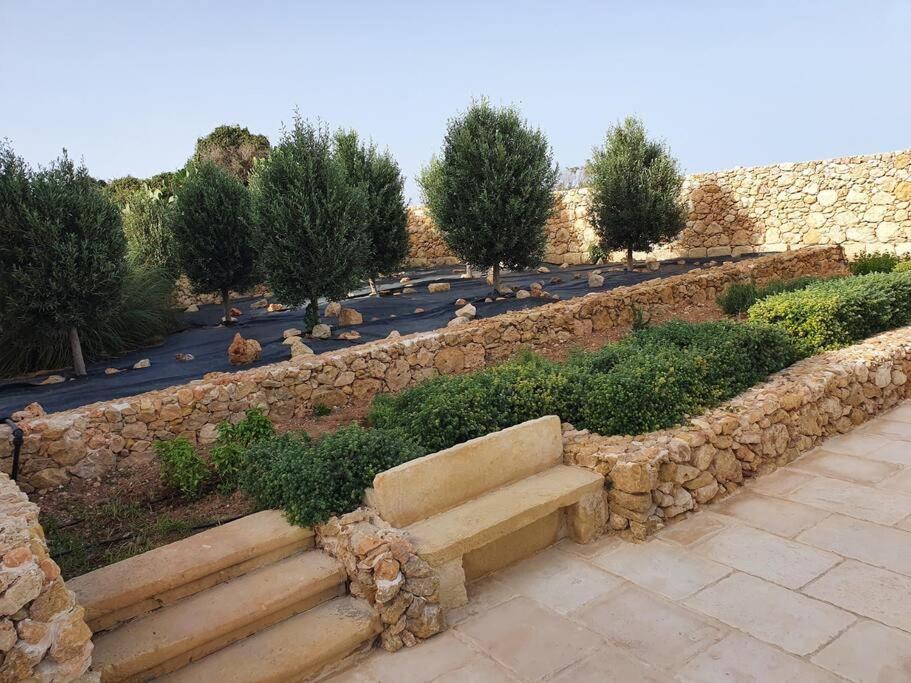 Farmhouse Villa With Large Pool And Garden In Gozo ガルブ エクステリア 写真