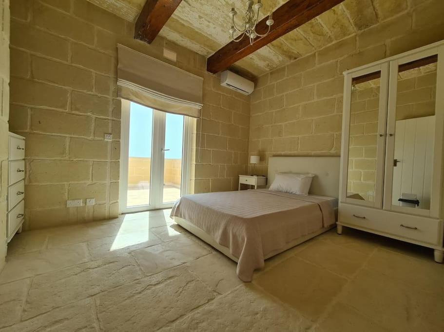 Farmhouse Villa With Large Pool And Garden In Gozo ガルブ エクステリア 写真