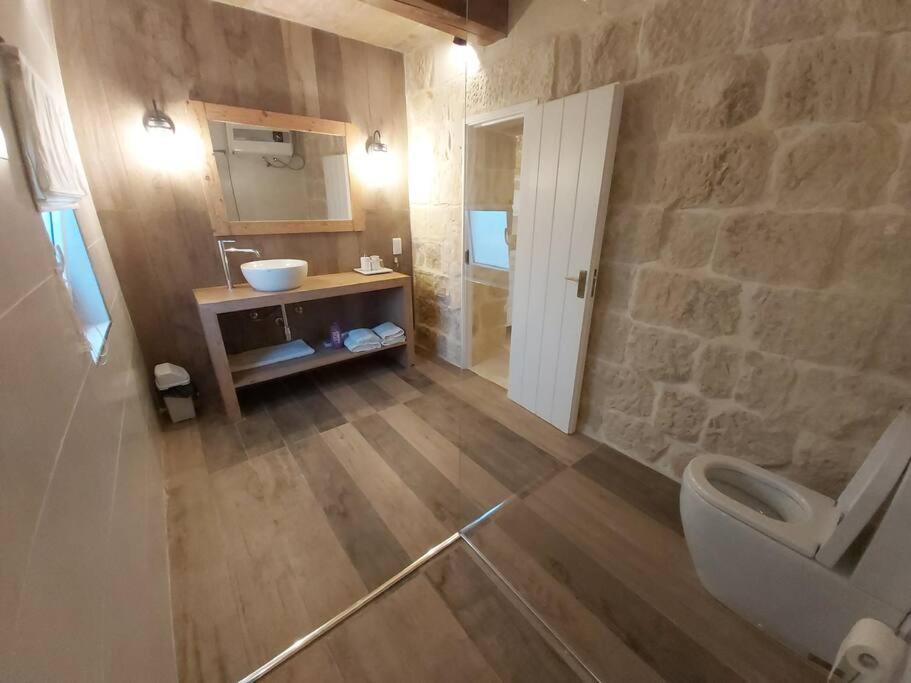 Farmhouse Villa With Large Pool And Garden In Gozo ガルブ エクステリア 写真
